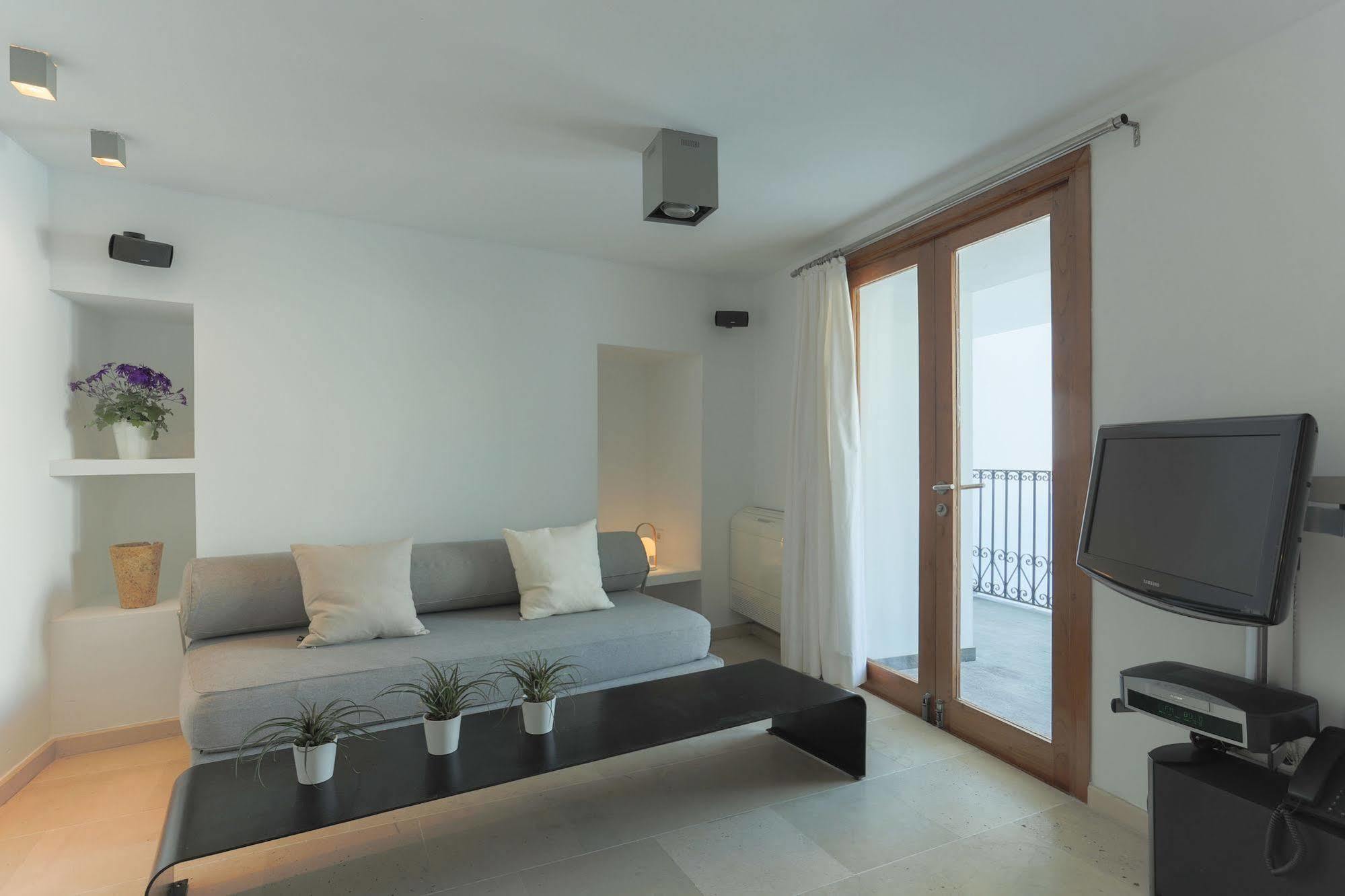 Apartamentos Xereca -Dalt Vila- Loft イビサ・タウン エクステリア 写真