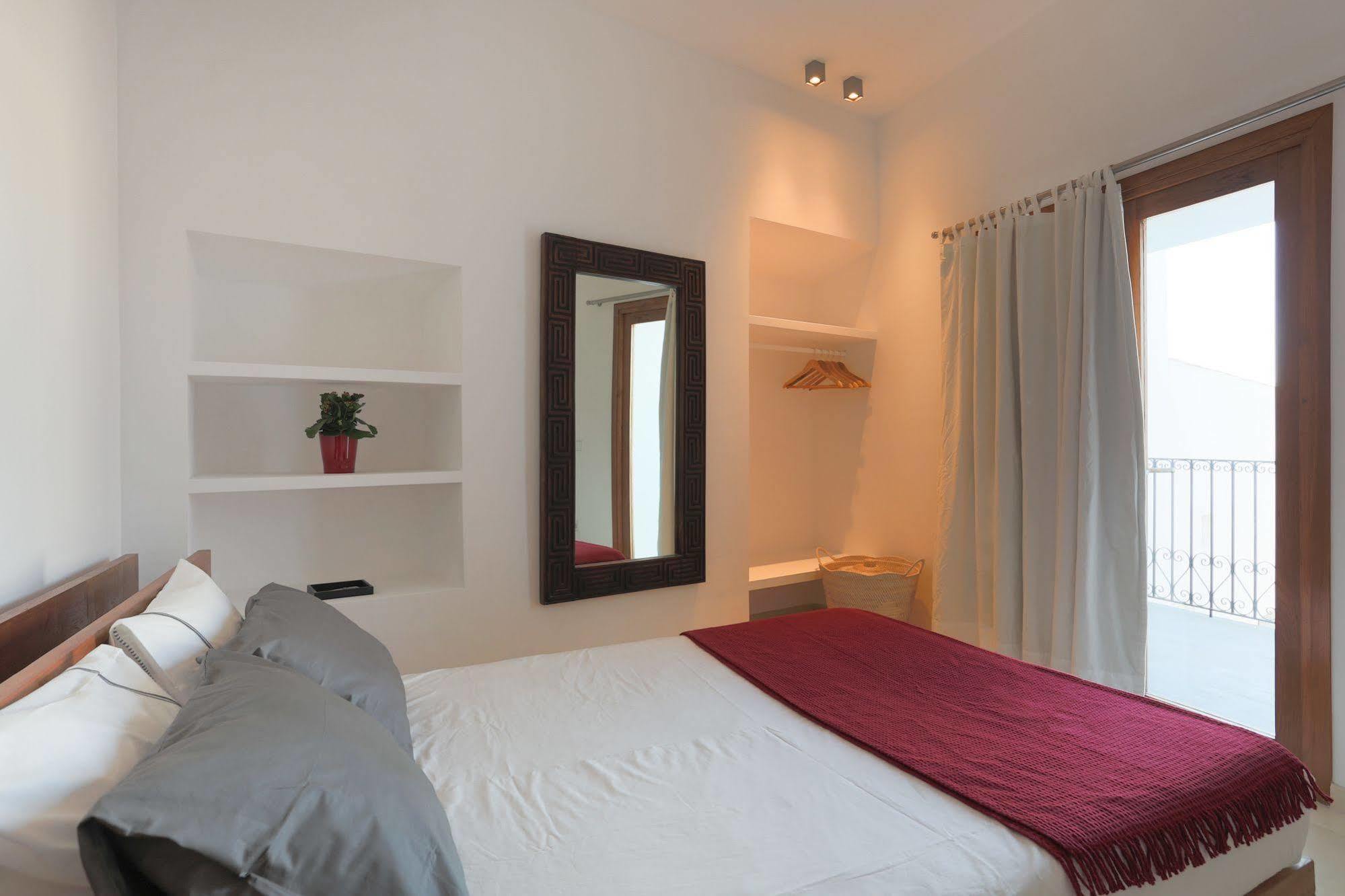 Apartamentos Xereca -Dalt Vila- Loft イビサ・タウン エクステリア 写真
