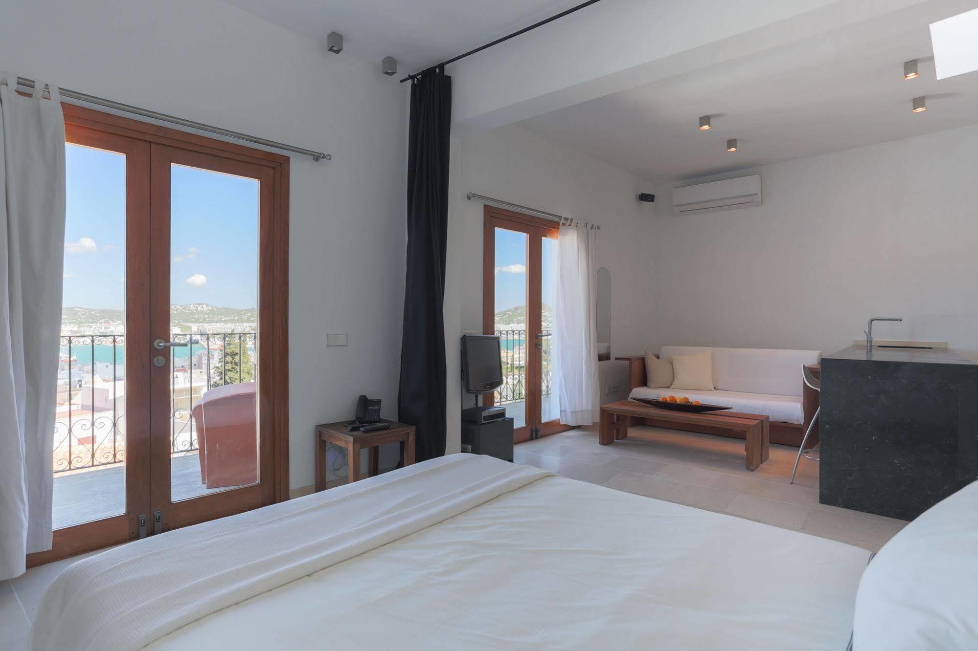 Apartamentos Xereca -Dalt Vila- Loft イビサ・タウン エクステリア 写真